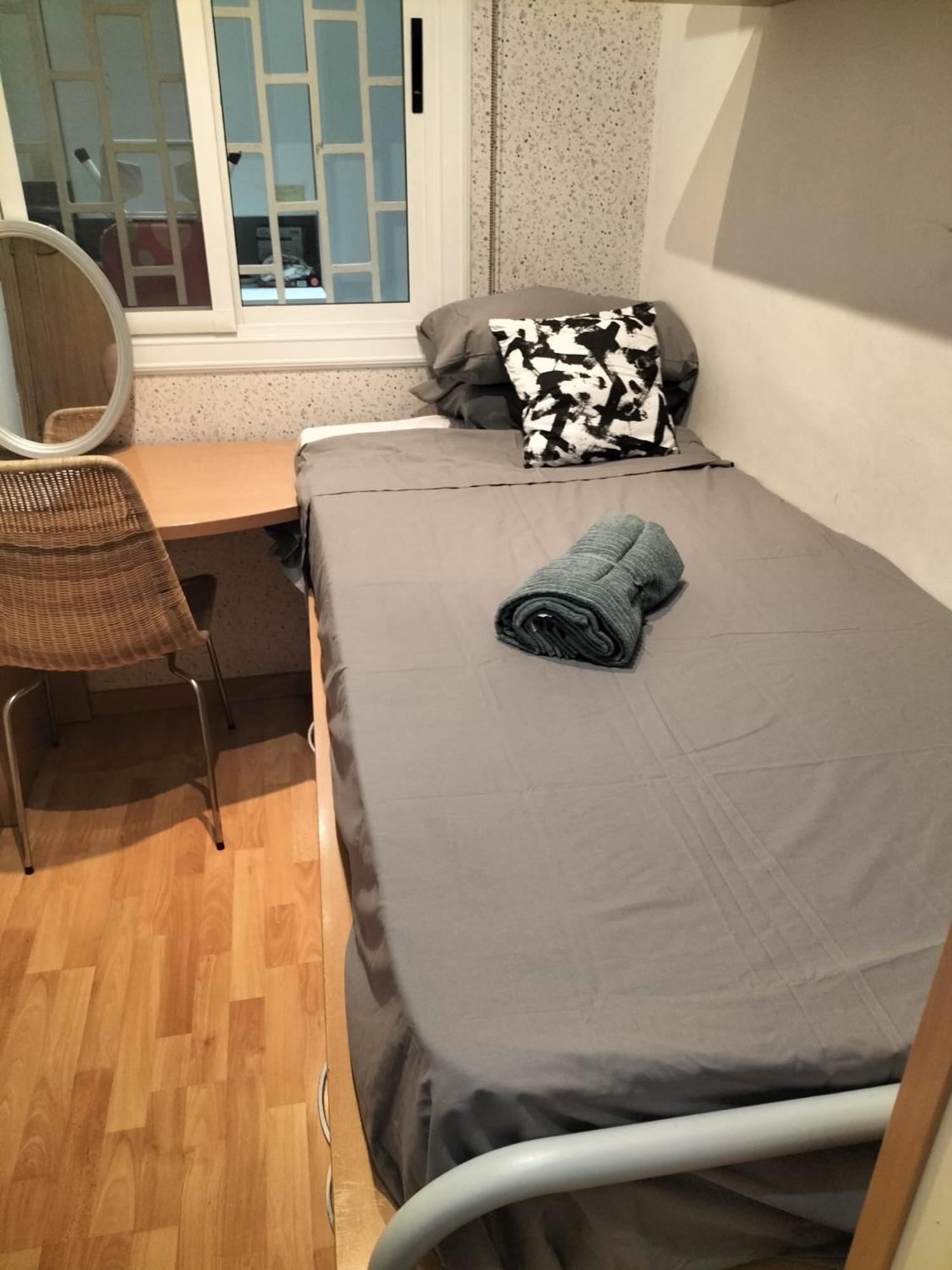 Habitacion En Piso Compartido Cerca Del Camp Nou L’Hospitalet de Llobregat Zewnętrze zdjęcie